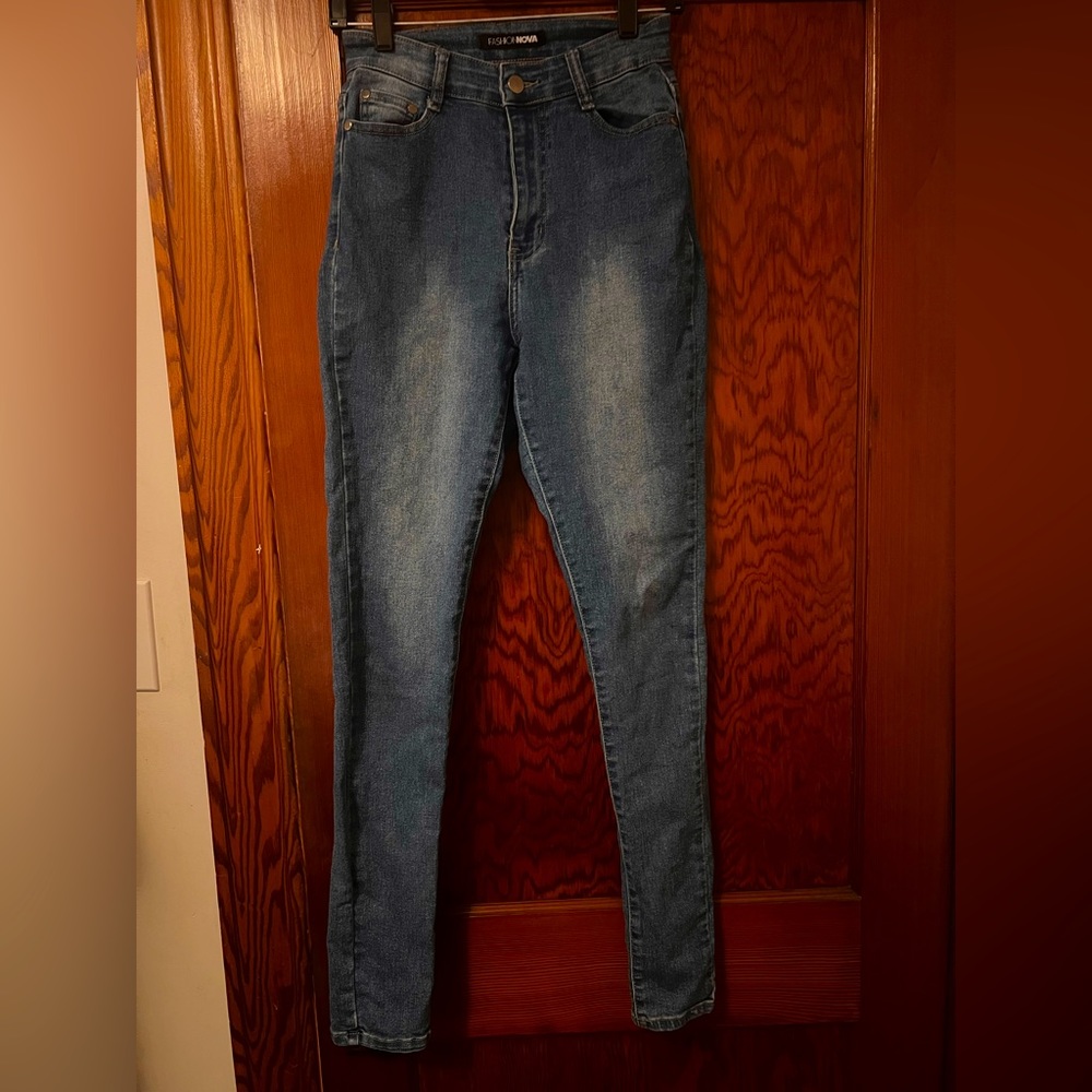 Fashion Nova pants size 7/8